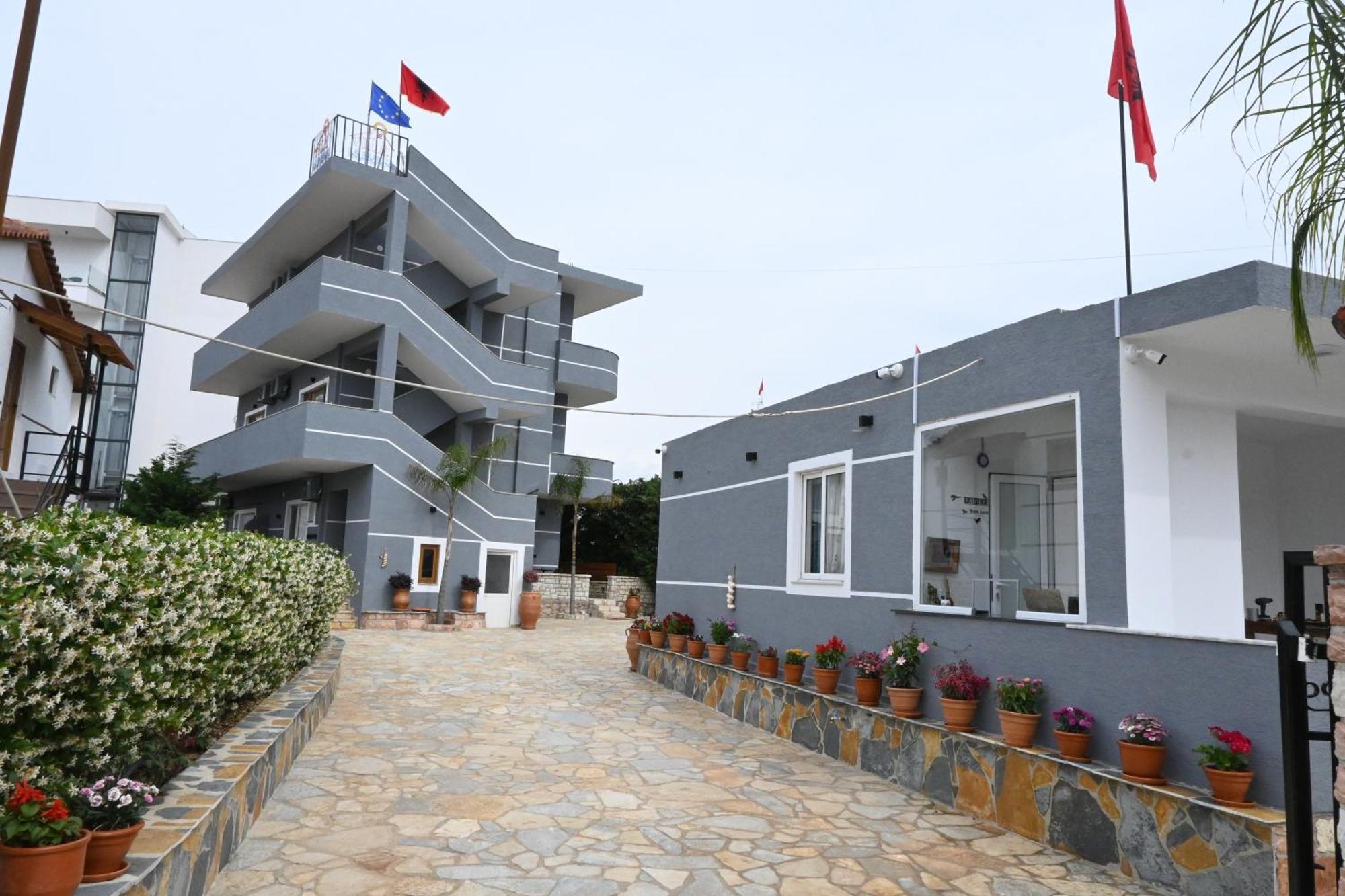 Vila La Familia Ksamil Dış mekan fotoğraf