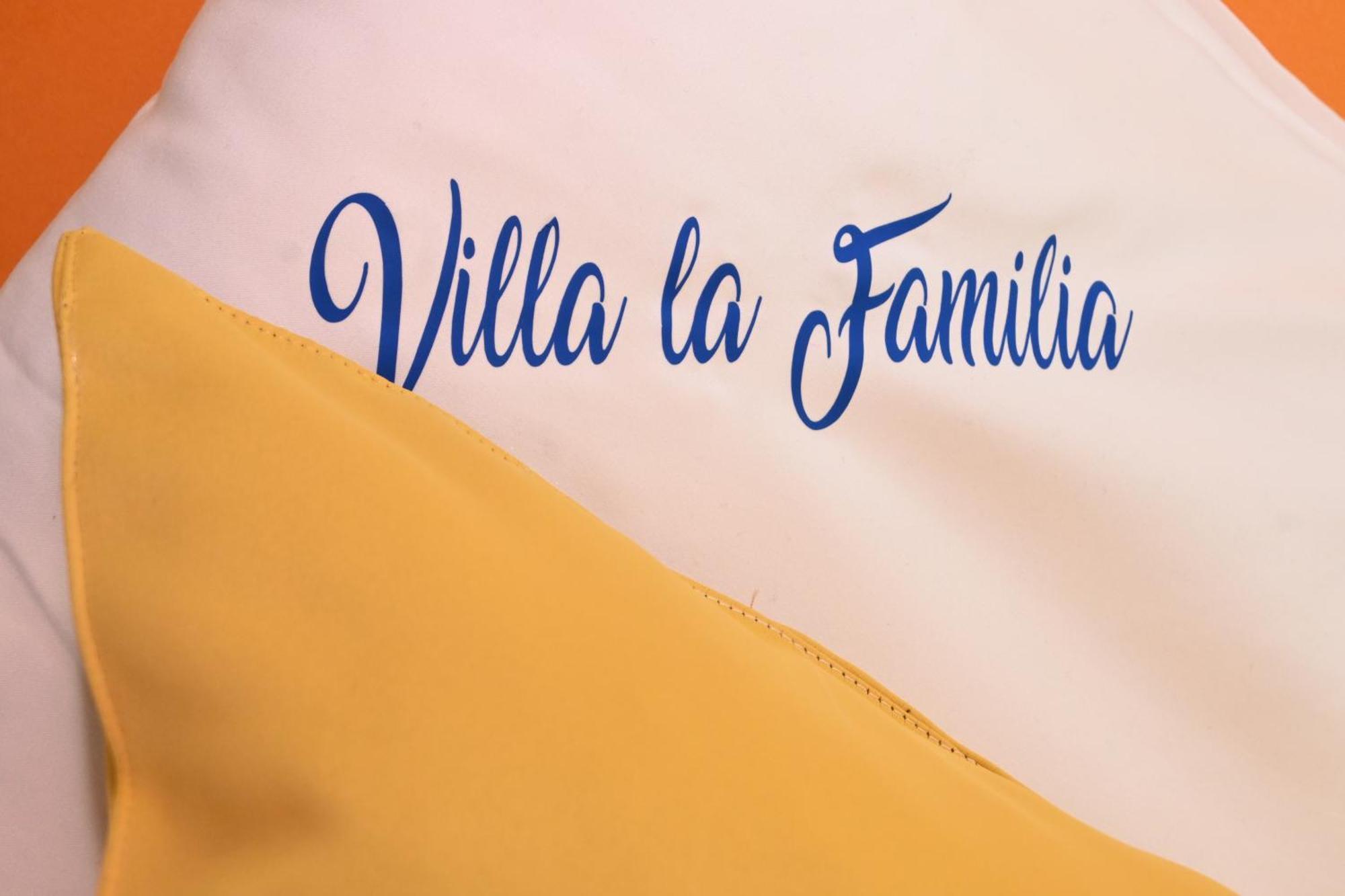 Vila La Familia Ksamil Dış mekan fotoğraf